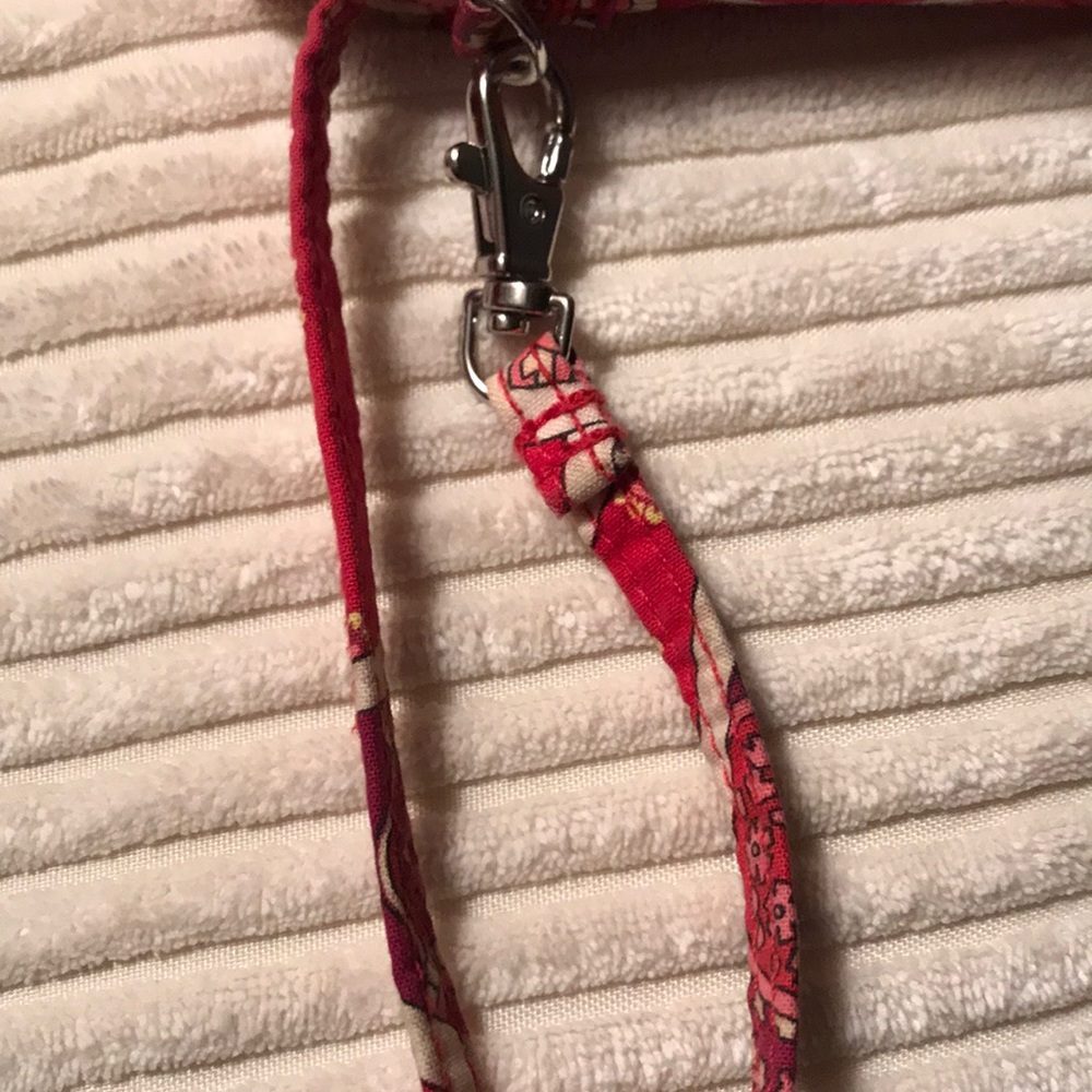 Vera Bradley Wristlet - Picture 7 of 7